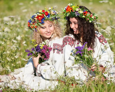 ПОГУЛЯЕМ НА ИВАНА КУПАЛА